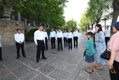 车、一架飞机、一辆坦克、一辆拖沓机都不克不